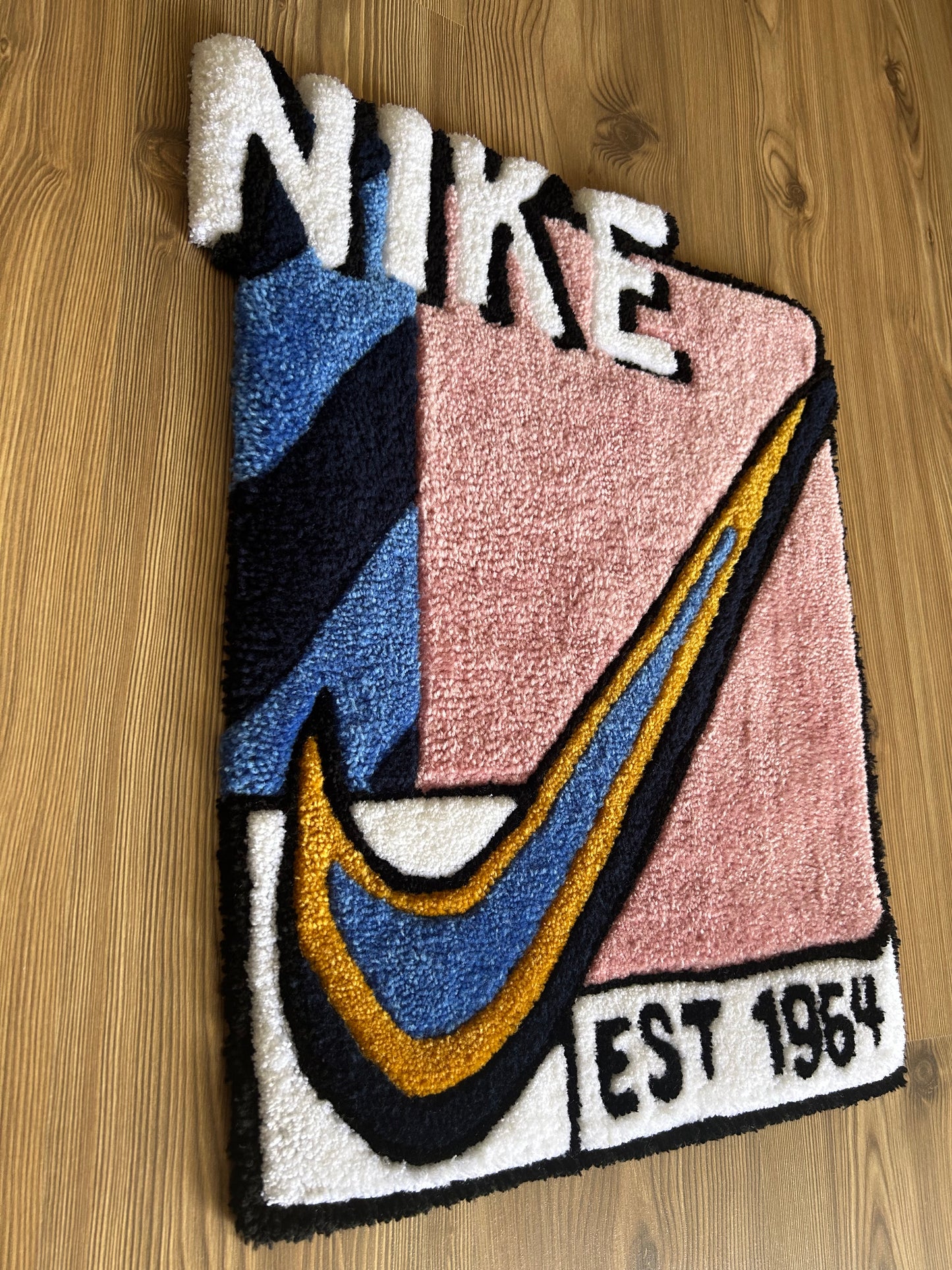 Nike Tasarım Yer-Duvar Halısı