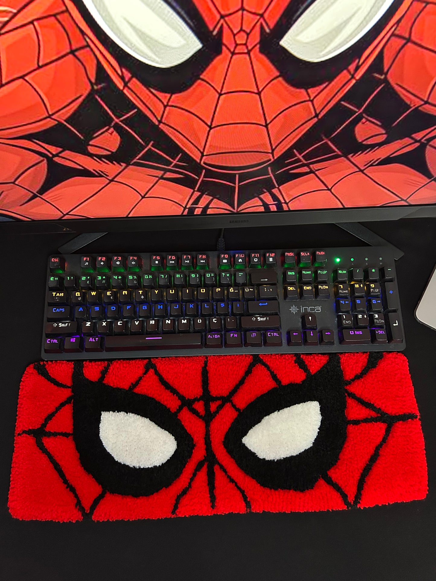 Spiderman Klavye Halısı
