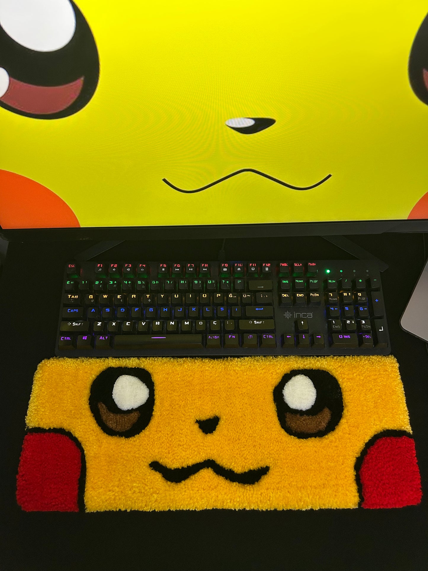 Pikachu Klavye Halısı