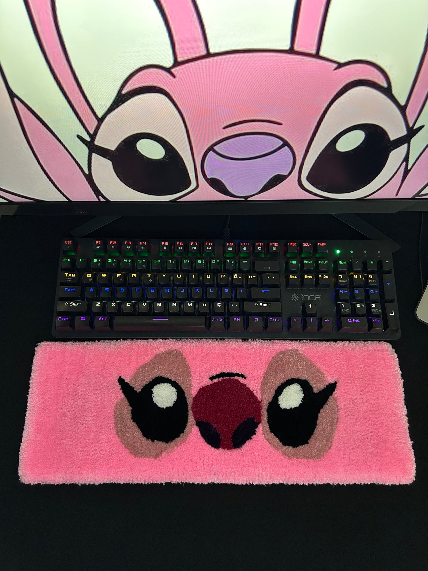 Angel Klavye Halısı