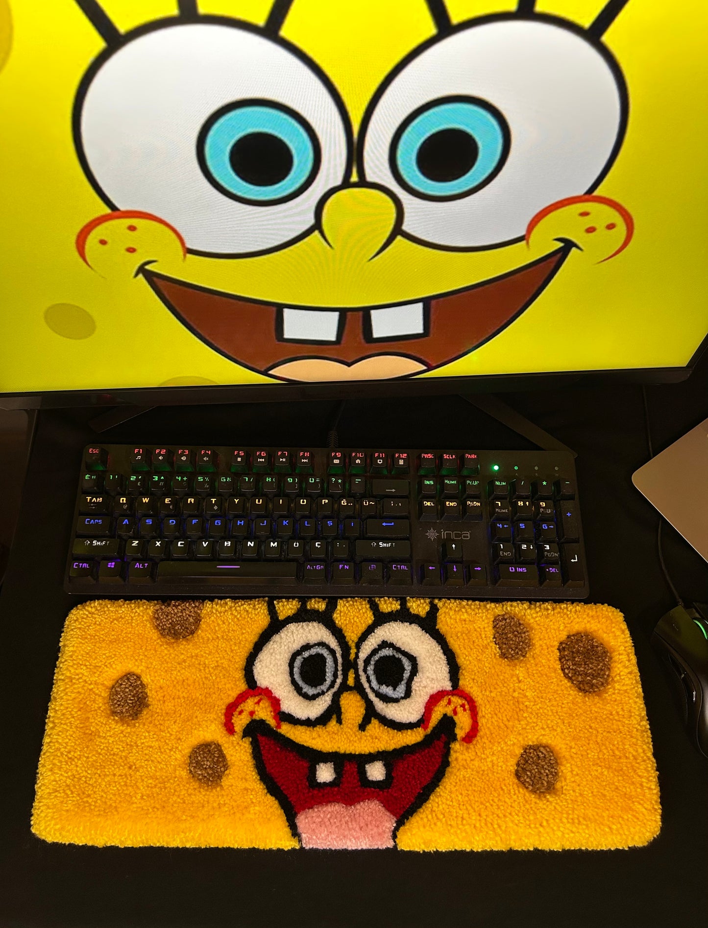 SüngerBob Klavye Halısı